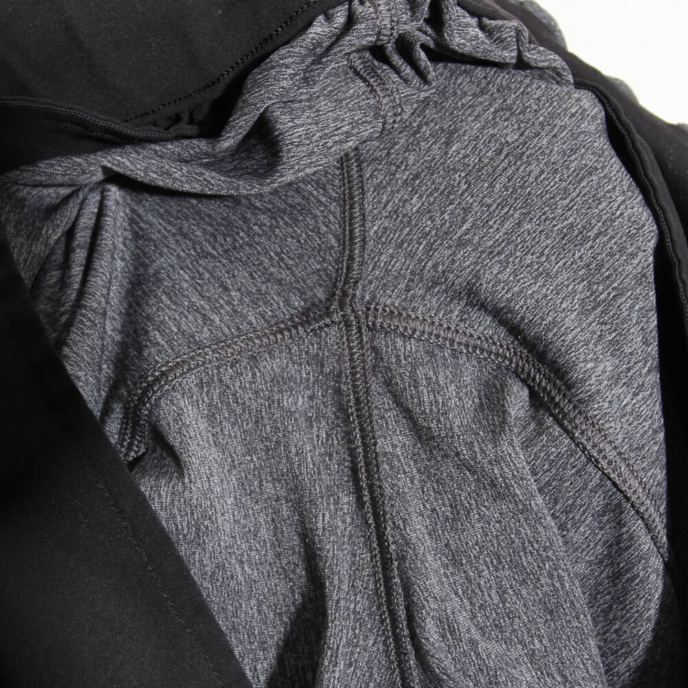Lululemon Keep Moving 7/8 Pant Heathered Black / Black Gray Full-On Luxtreme 10 - Picture 15 of 16